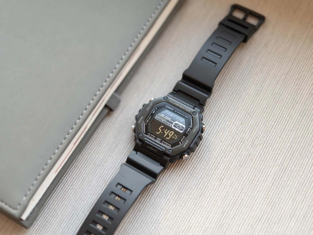 Zegarek męski CASIO MWD-110HB-1BVEF