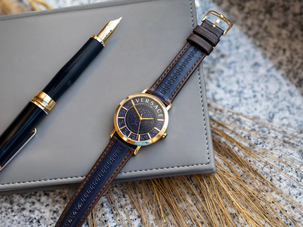 Zegarek męski VERSACE VEJ400321 V-Essential