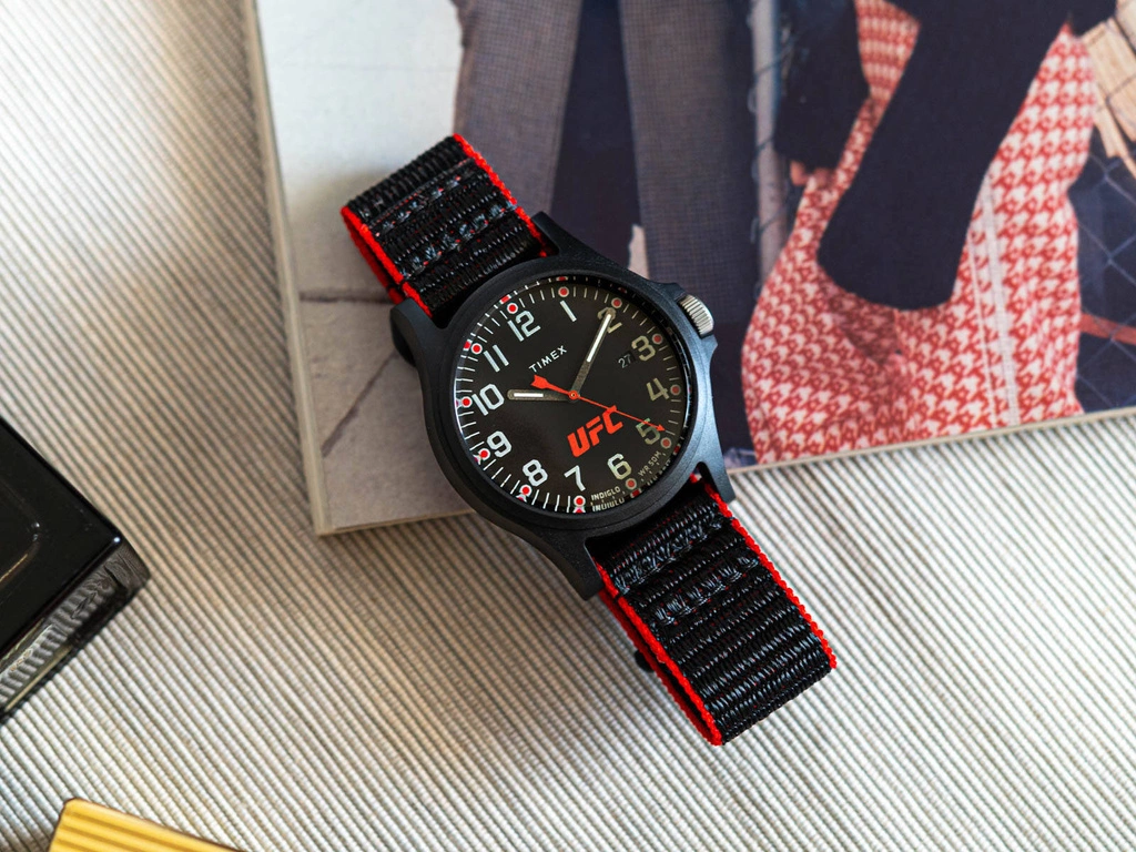 Zegarek męski TIMEX TW2V55000 UFC