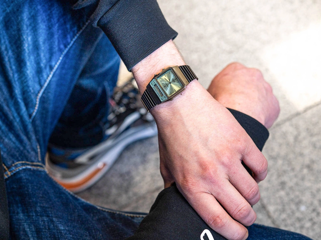 Zegarek damski CASIO AQ-800ECGG-3AEF