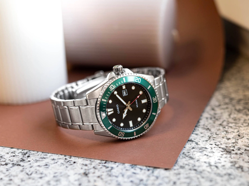 Zegarek męski MDV-107D-3AVEF