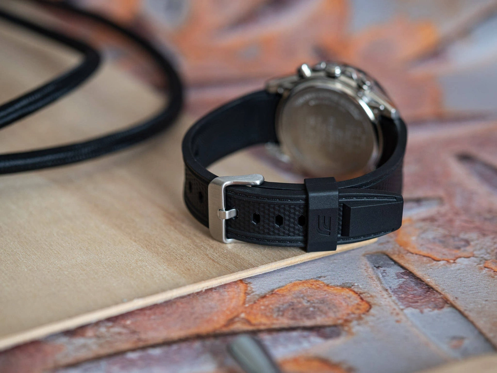 Zegarek męski CASIO Edifice ECB-900MP-1AEF