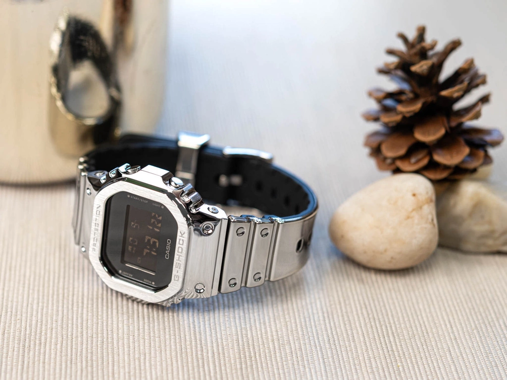 Zegarek męski CASIO G-SHOCK GM-5600YM-8ER