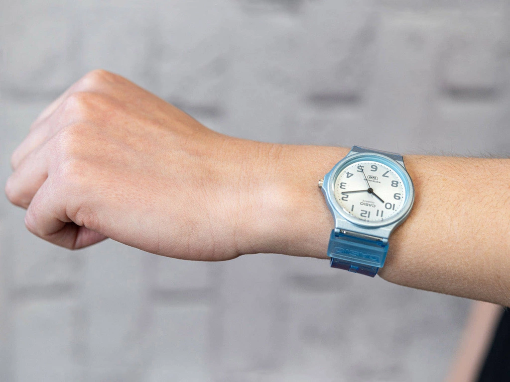 Zegarek damski CASIO MQ-24S-2BEF