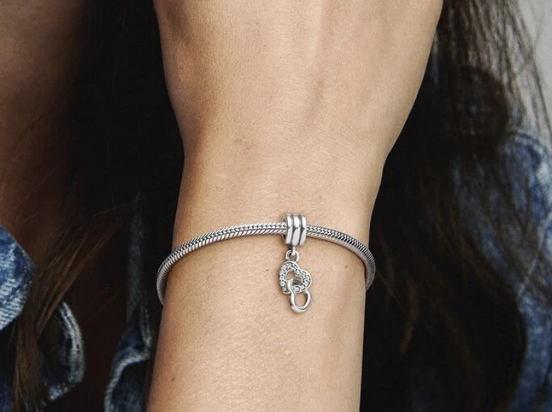 Charms Pandora Zawieszka Nierozłączne serca 791242CZ