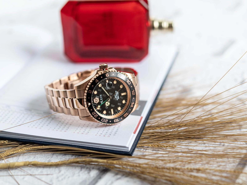 Zegarek męski PHILIPP PLEIN PWYBA0723 GMT-I Challenger