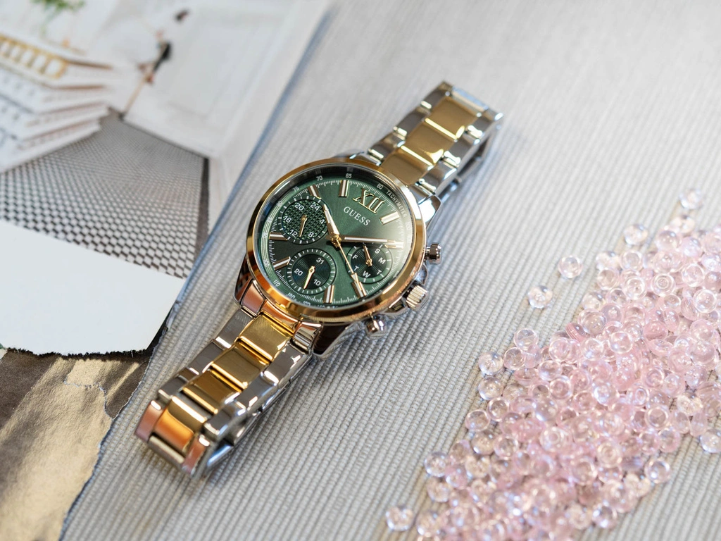 Zegarek damski GUESS GW0933L7 Bailey