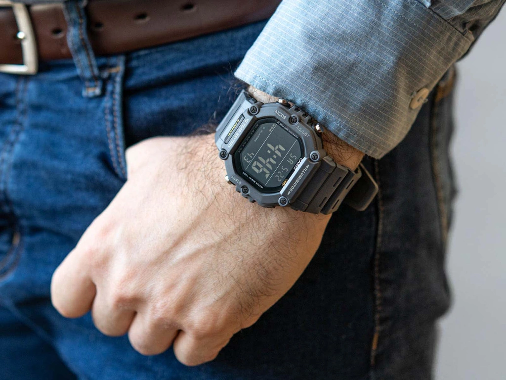 Zegarek męski CASIO AE-1600H-8BVEF