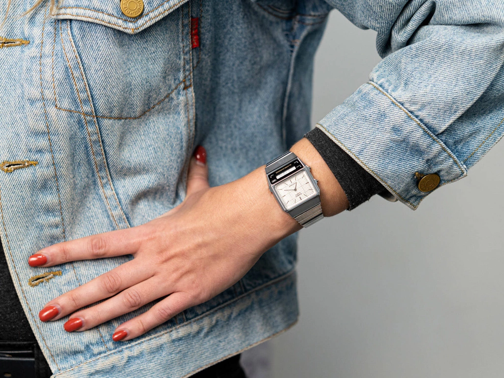 Zegarek CASIO AQ-800E-7AEF