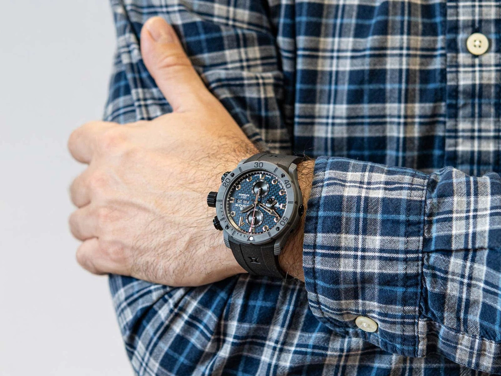 Zegarek męski EDOX 01125 CLNGN BUNN CO-1 Carbon Chronograph Automatic