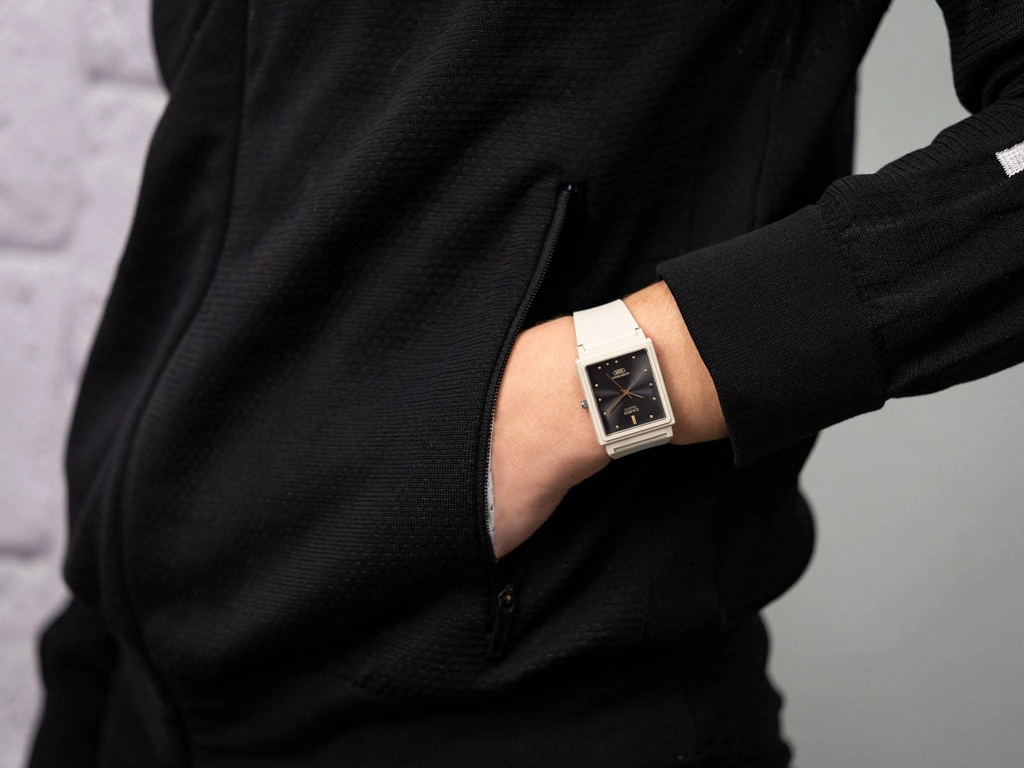 Zegarek damski CASIO MQ-38UC-8AER