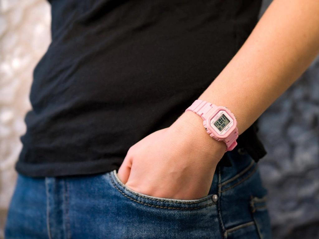 Zegarek damski CASIO LA-20WH-4A1EF