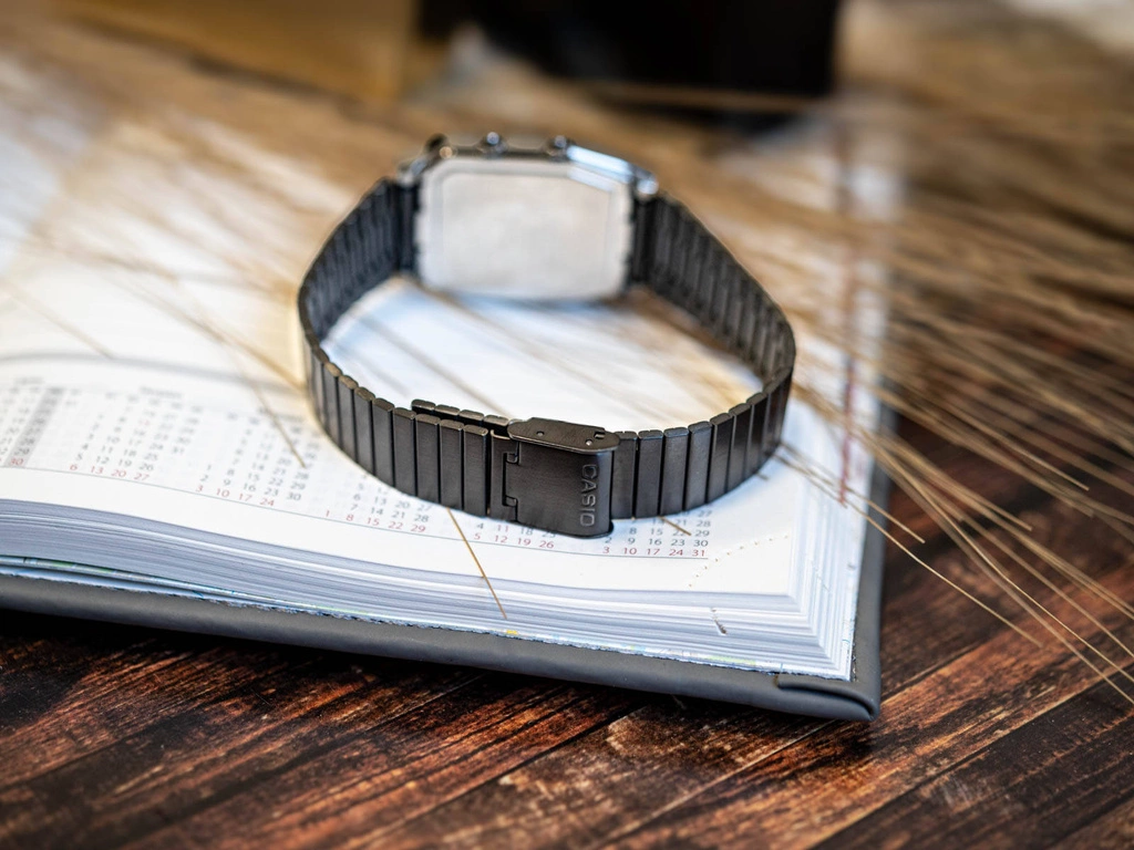 Zegarek damski CASIO AQ-800ECGG-3AEF