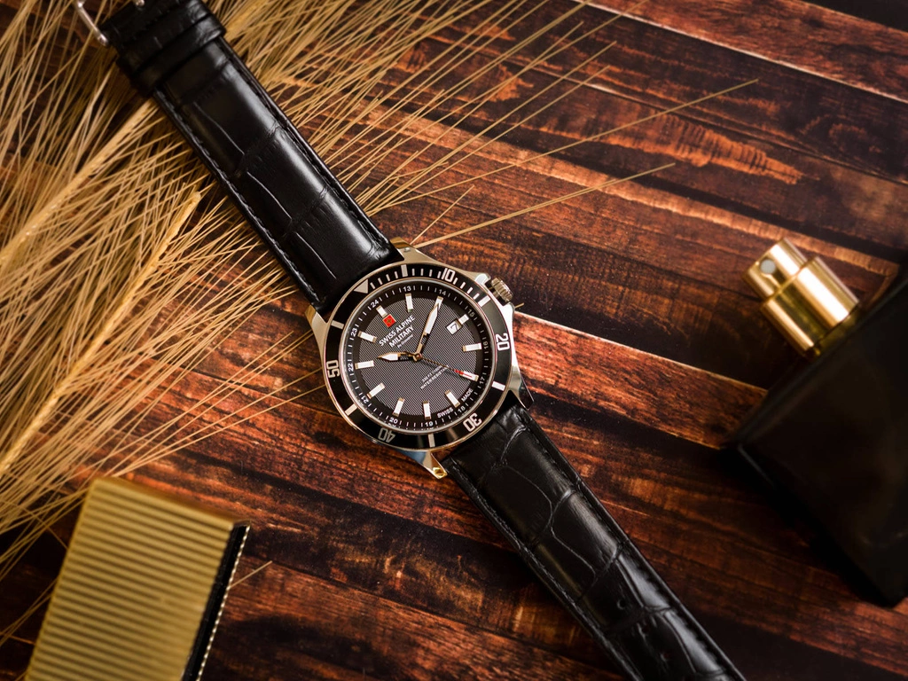 Zegarek męski SWISS ALPINE MILITARY SAM7022.1537