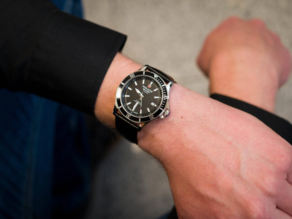 Zegarek męski SWISS ALPINE MILITARY SAM7022.1537