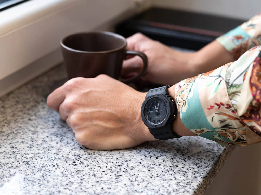 Zegarek damski CASIO G-SHOCK GMA-P2100BB-1AER