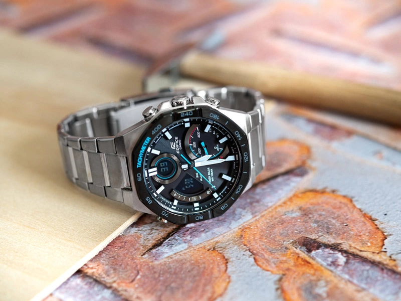 Zegarek męski CASIO Edifice ECB-950DB-1AEF
