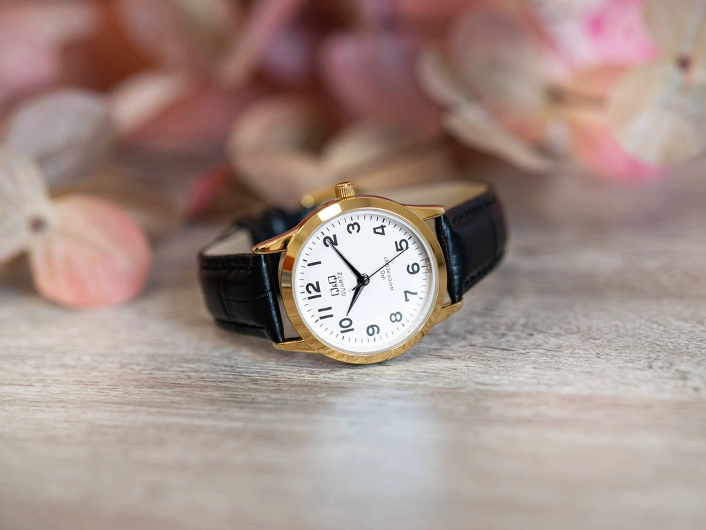 Zegarek damski Q&Q C215J104Y