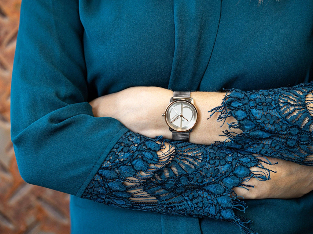 Zegarek damski CALVIN KLEIN 25200033 Iconic Mesh