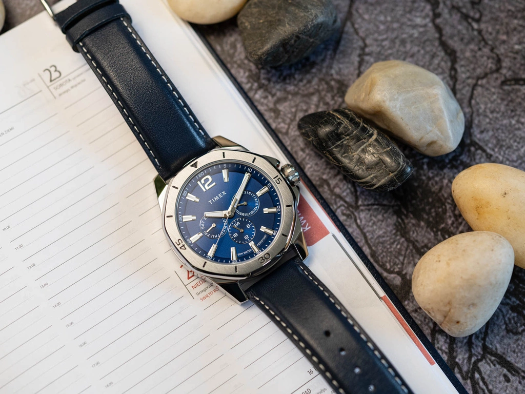 Zegarek męski TIMEX TW2W80200 Essex Multifunction