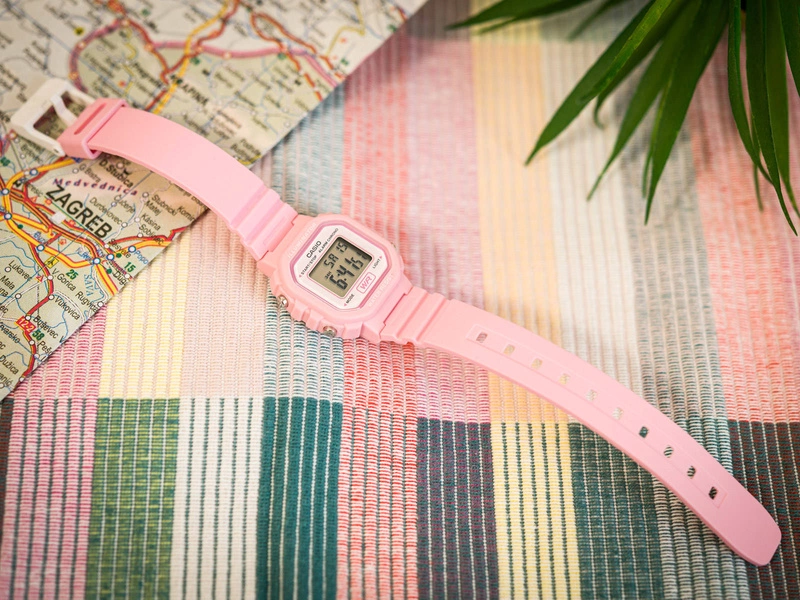 Zegarek damski CASIO LA-20WH-4A1EF