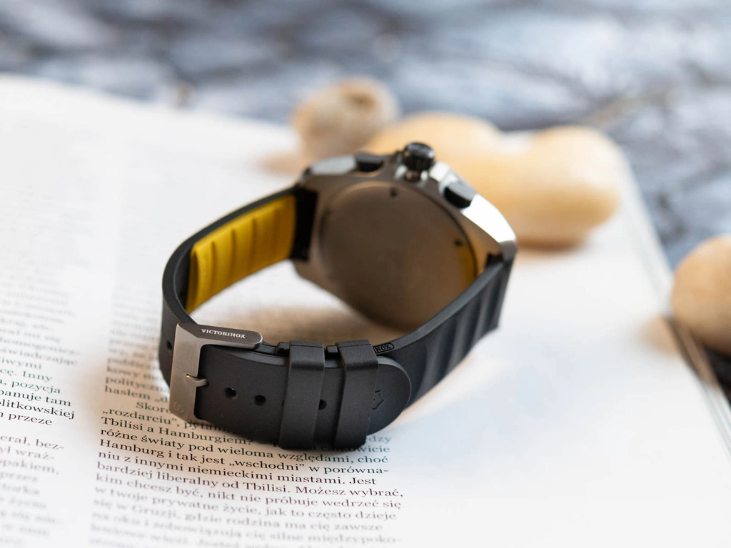 Zegarek męski Victorinox 242011 INOX Chrono