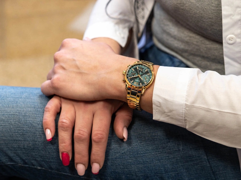 Zegarek damski GUESS GW0933L6 Bailey