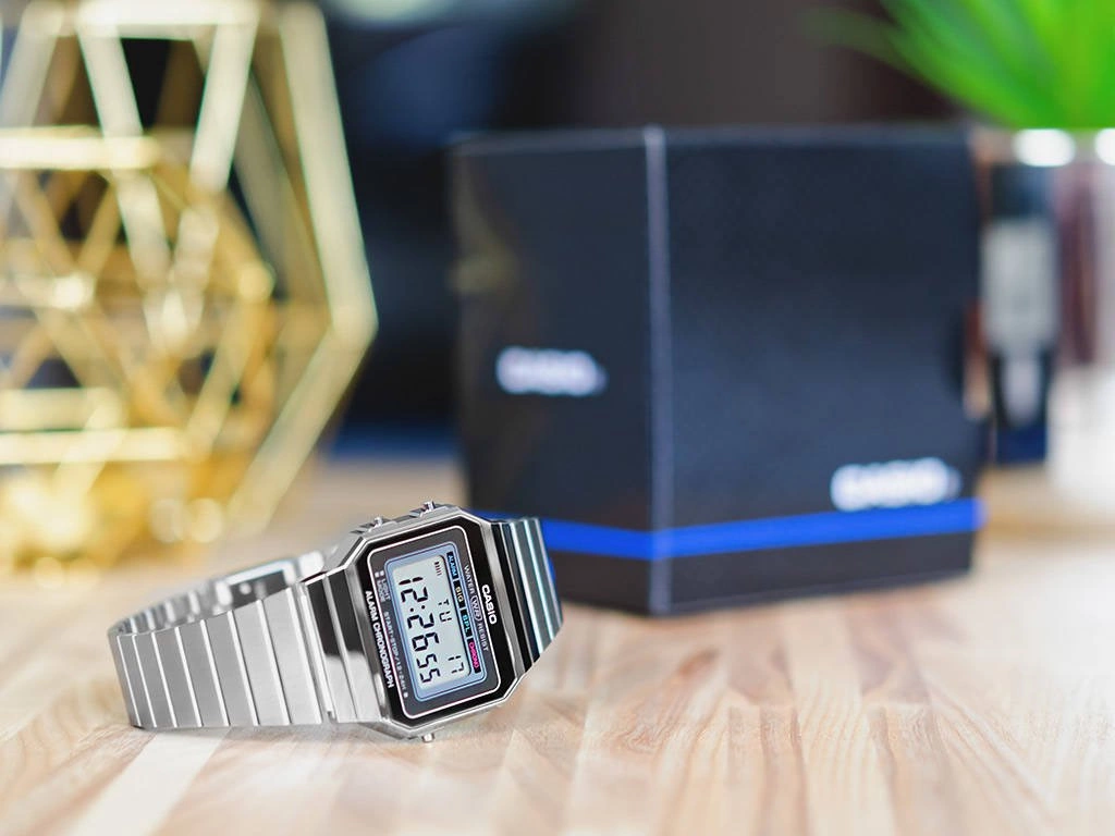 Zegarek damski CASIO Vintage A700WE-1AEF