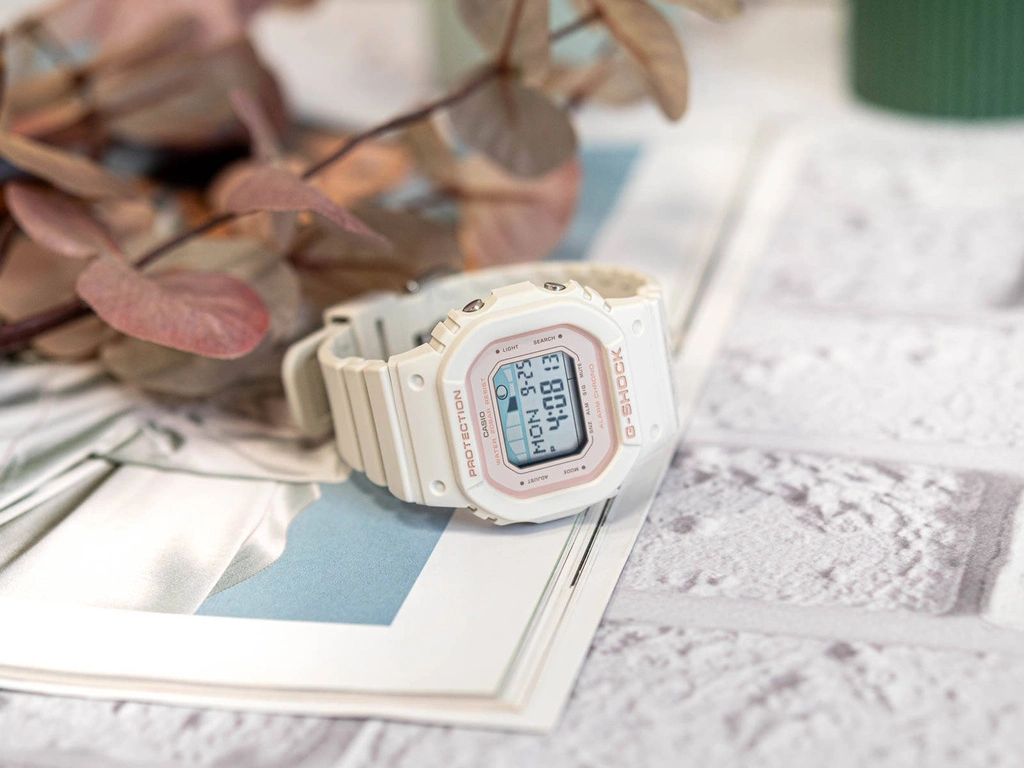 Zegarek damski CASIO G-SHOCK GLX-S5600-7ER G-Lide