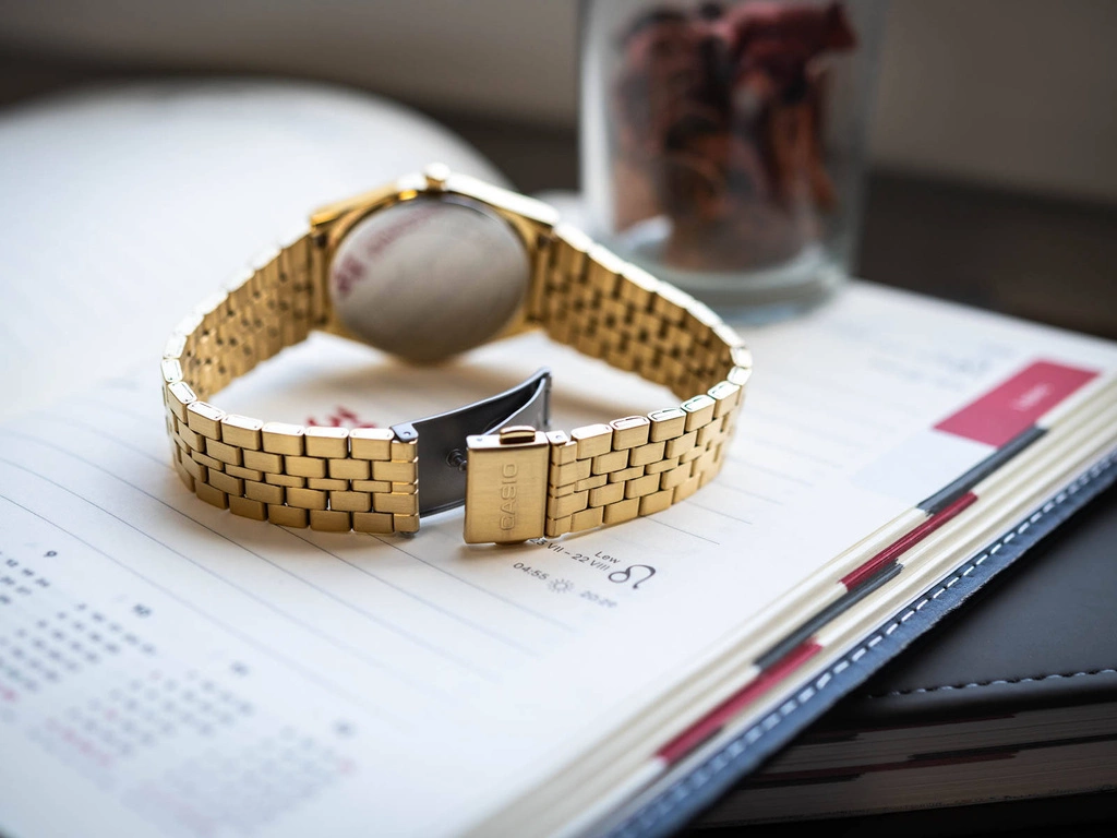 Zegarek męski CASIO MTP-B145G-9AVEF