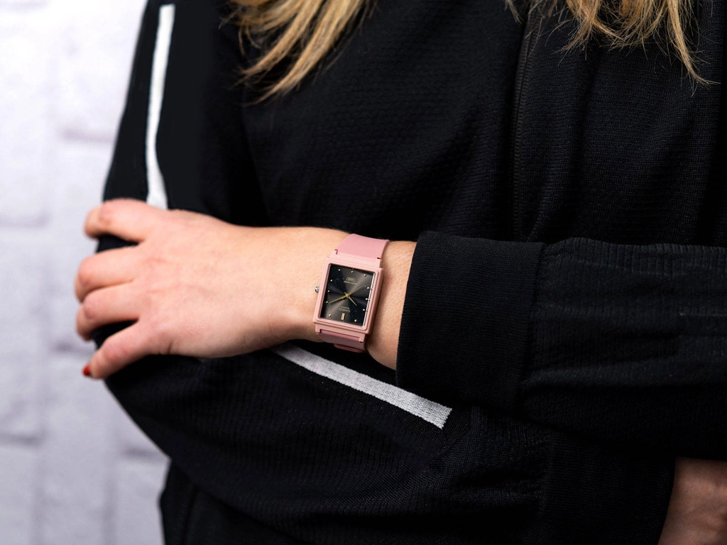 Zegarek damski CASIO MQ-38UC-4AER