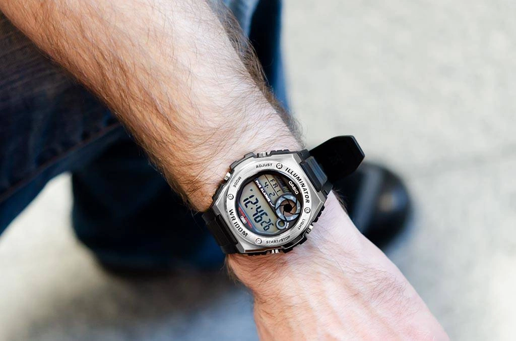 Zegarek męski CASIO MWD-100H-1AVEF