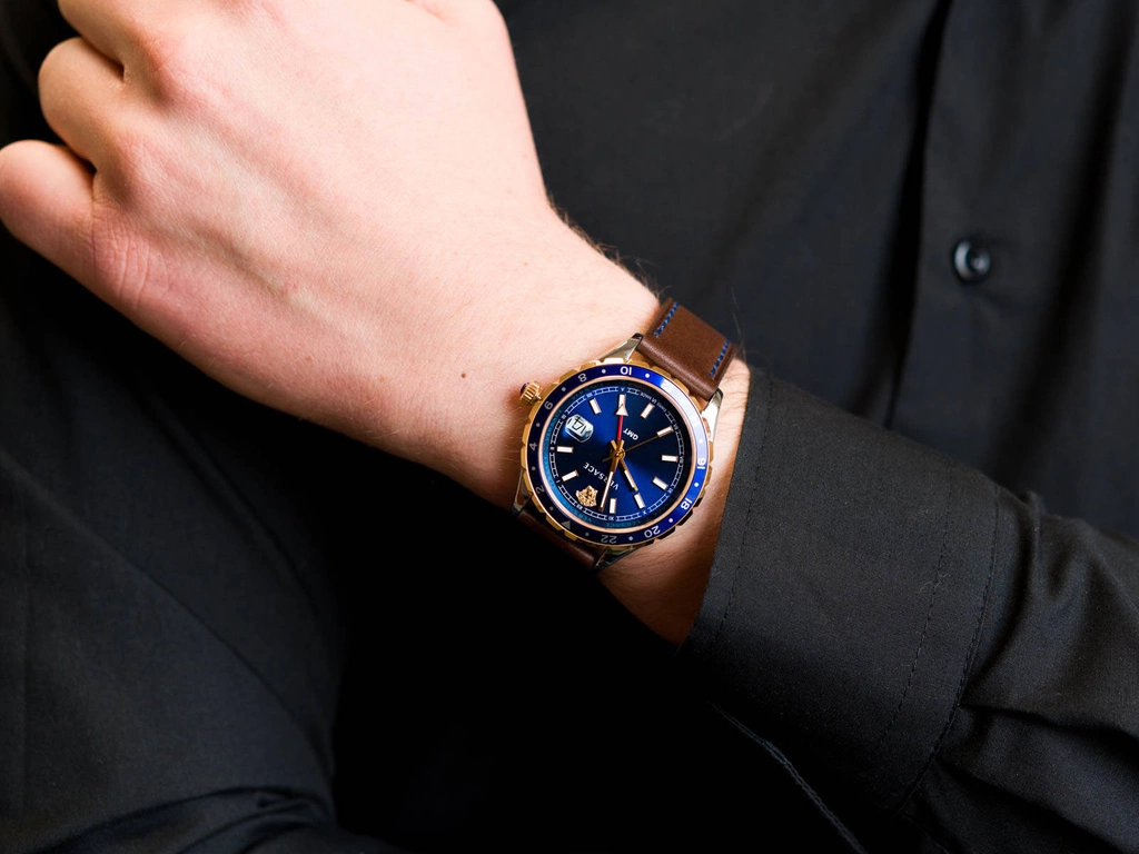 Zegarek męski VERSACE HELLENYIUM GMT V1108/0017