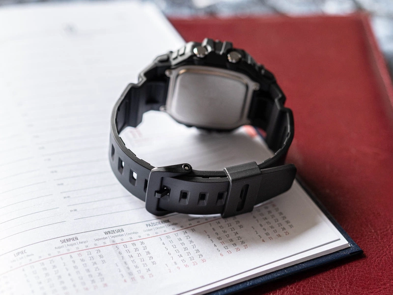 Zegarek męski CASIO WS-1700H-1AVEF