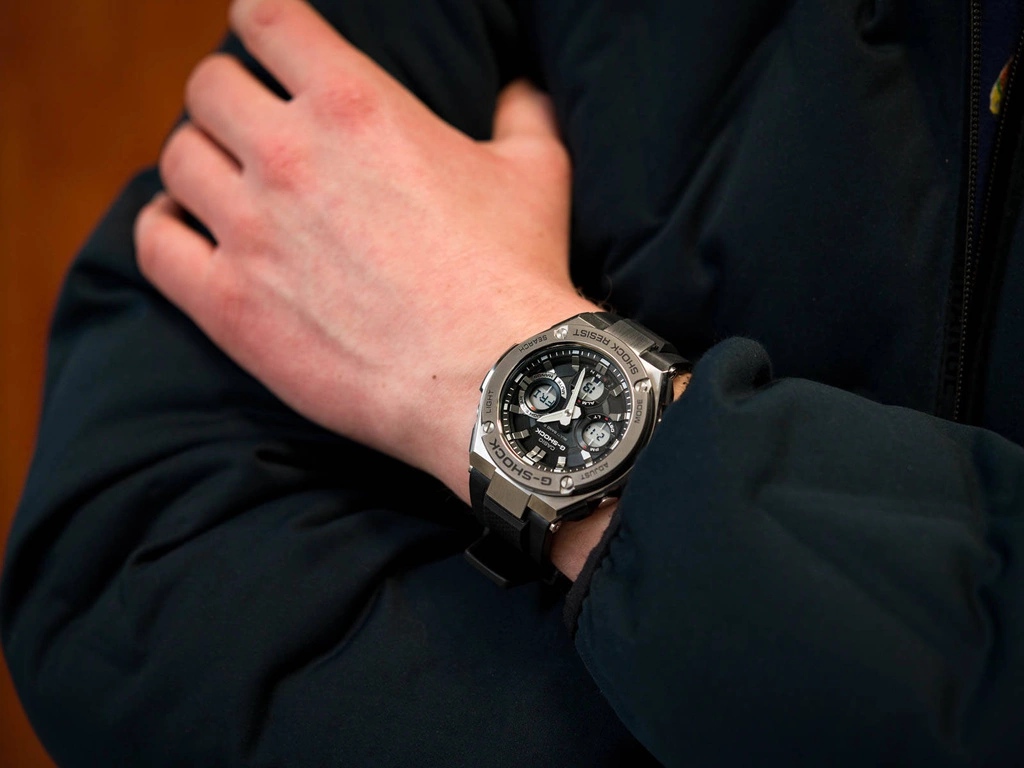 Zegarek męski CASIO G-SHOCK GST-W110-1AER G-Steel