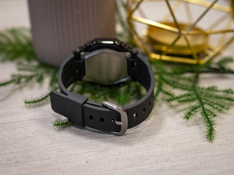 Zegarek damski CASIO G-SHOCK GM-S2110B-8AER