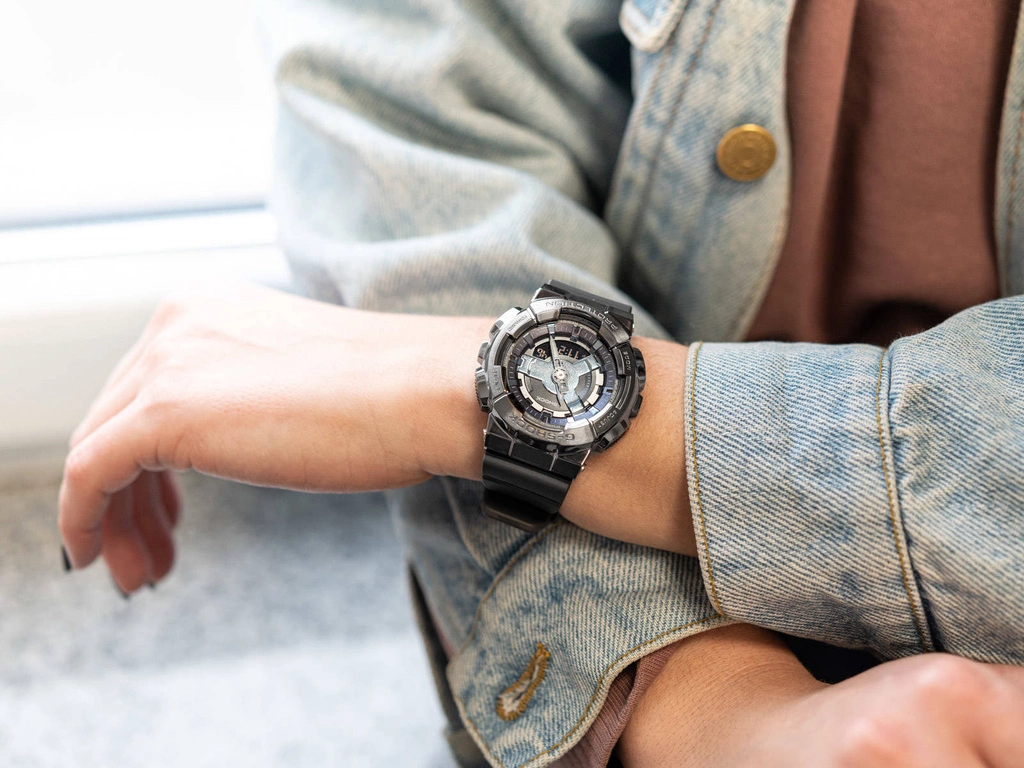 Zegarek damski CASIO G-SHOCK GM-S110B-8AER